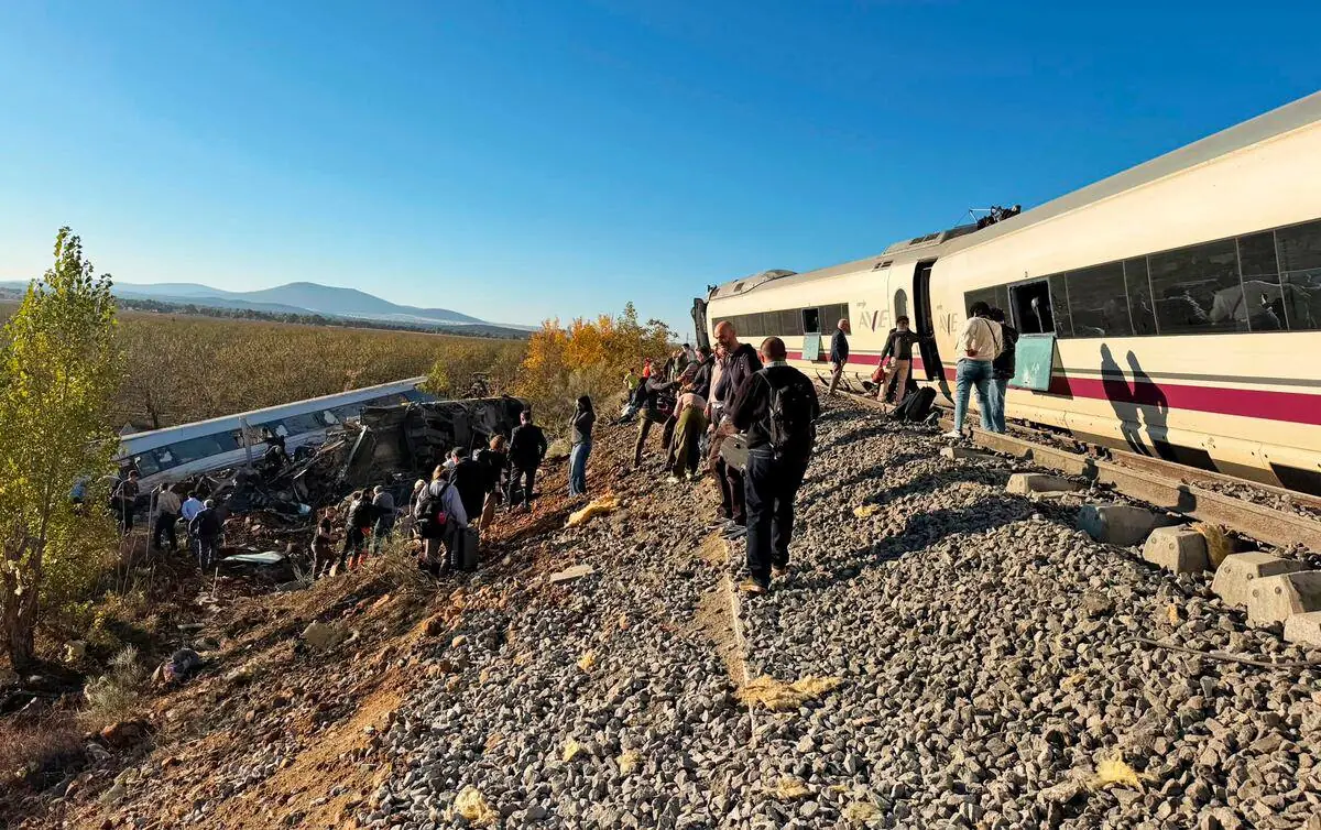Overview of the crash scene